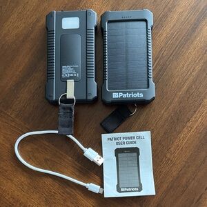 4 Patriots (2) Solar Power Banks